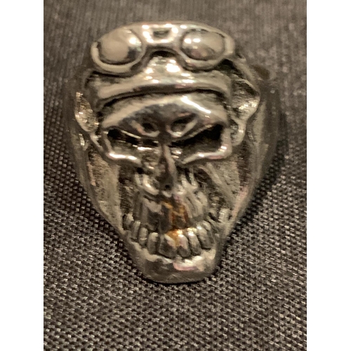 523 - A SKULL DESIGN RING