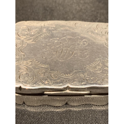 567 - A HALLMARKED BIRMINGHAM SILVER NATHANIEL MILLS VICTORIAN PILL BOX