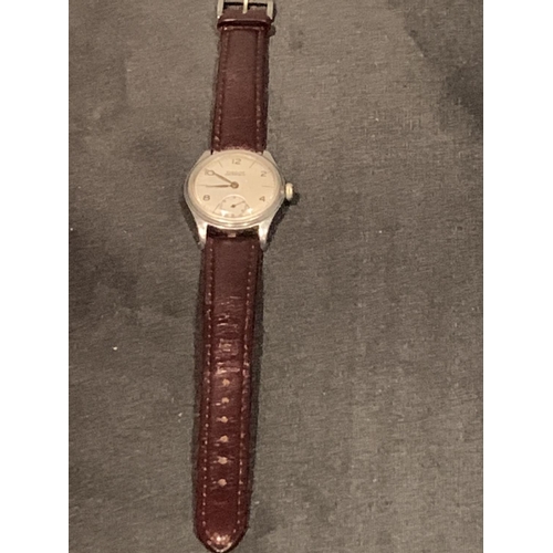 570 - A GENTS TISSOT 1945 WW2 MILITARY WATCH