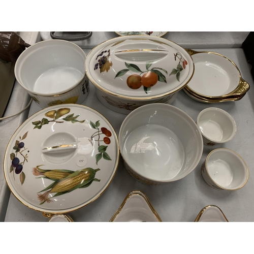 108 - A SET OF ROYAL WORCESTER 'EVESHAM' TABLEWARE