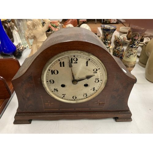 114 - THREE WOODEN MANTLE CLOCKS AND A WOODEN BAROMETER