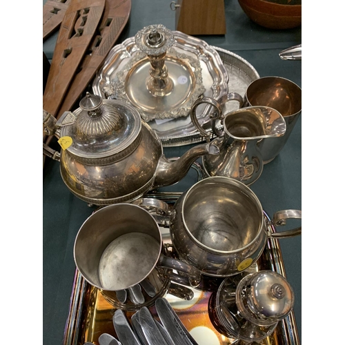 66 - AN ASSORTMENT OF SILVER PLATED ITEMS TO INCLUDE TRAYS, FLATWARE ETC