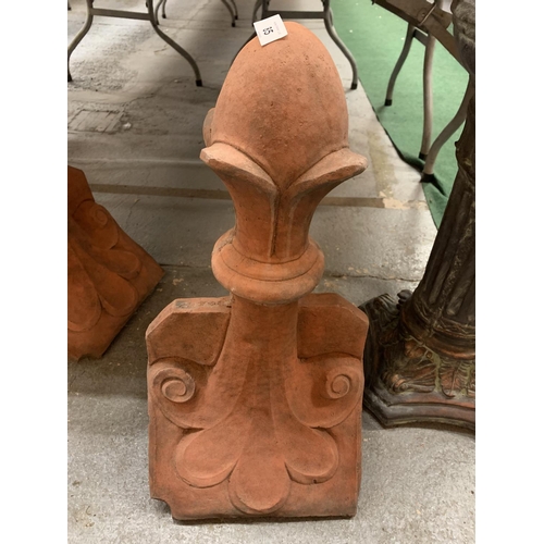 85 - A DECORATIVE TERRACOTTA ROOF FINIAL IN THE STYLE OF A CHESS PIECE