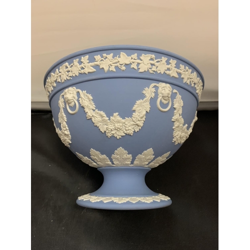 705 - A WEDGEWOOD JASPERWARE FOOTED BOWL