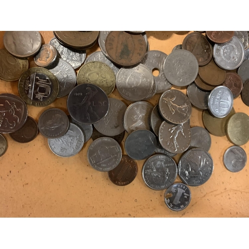 433 - A QUANTITY OF ASSORTED COINS