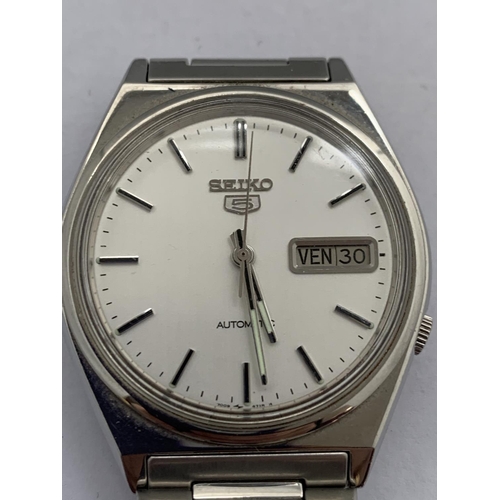 603 - A SEIKO 5 AUTOMATIC WRIST WATCH