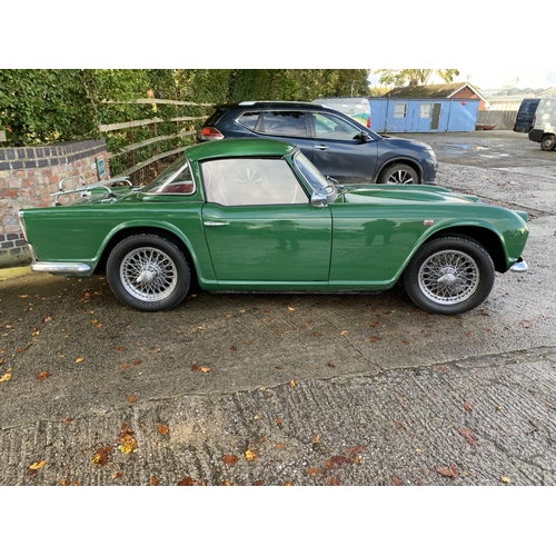 1210 - A 1962 TRIUMPH TR4 MOTOR CAR. 2.2 LITRE, 42197 MILES AT TIME OF CATALOGING, SURREY ALUMINIUM HARD TO... 