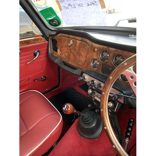 1210 - A 1962 TRIUMPH TR4 MOTOR CAR. 2.2 LITRE, 42197 MILES AT TIME OF CATALOGING, SURREY ALUMINIUM HARD TO... 