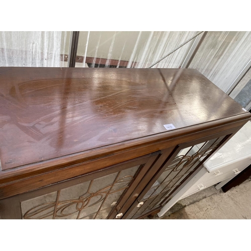 1816 - AN EARLY 20TH CENTURY OAK GLAZED AND LEADED DISPLAY CABINET ON CABRIOLE LEGS, 39