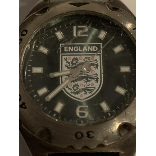 533 - AN ENGLAND WRIST WATCH IN WORKING ORDER