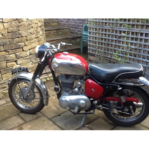 1220 - A 1962 ROYAL ENFIELD 350 CC BULLET . THE BIKE WAS MANUFACTURED AT REDITCH, ENGLAND AND SOLD BY DEALE... 