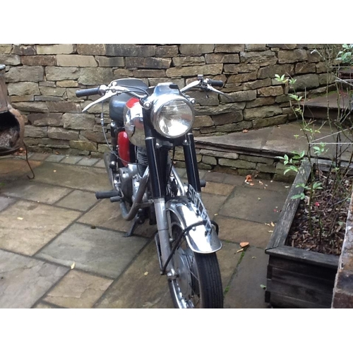 1220 - A 1962 ROYAL ENFIELD 350 CC BULLET . THE BIKE WAS MANUFACTURED AT REDITCH, ENGLAND AND SOLD BY DEALE... 