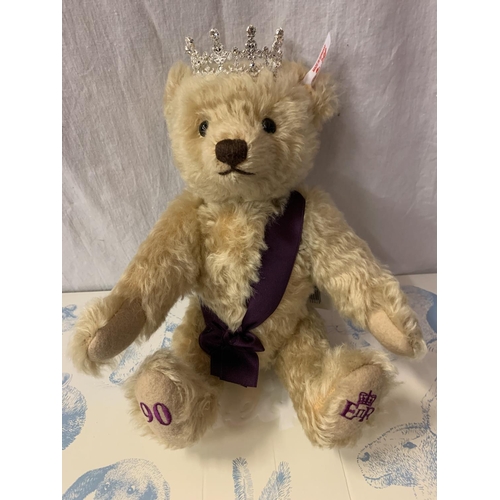 321 - A STEIFF QUEEN ELIZABETH II 90TH BIRTHDAY BEAR LIMITED EDITION NO.58 OF 1926 BOXED WITH CERTIFICATE