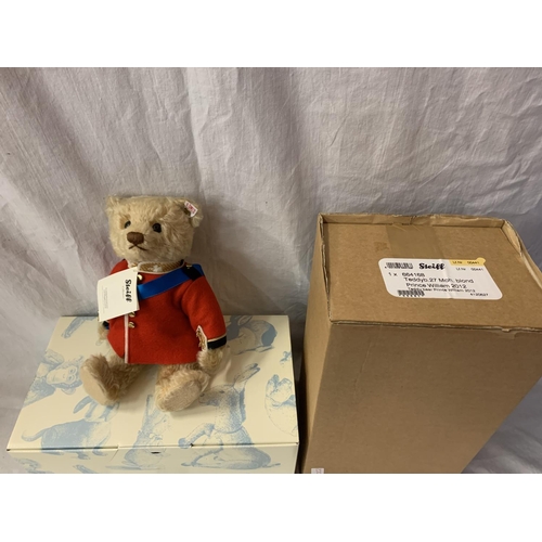 322 - A STEIFF TEDDY BEAR PRINCE WILLIAM 2012 BOXED WITH CERTIFICATE