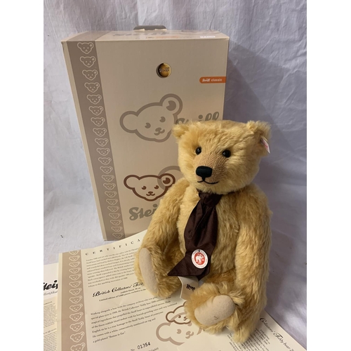 331 - A BRITISH COLLECTORS' GROWLING TEDDY BEAR 2008 BOXED WITH CERTIFICATE