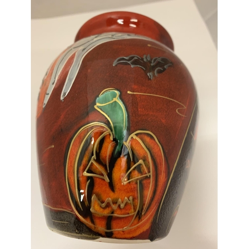 713 - AN ANITA HARRIS SIGNED AND HAND PAINTED PUMPKIN VASE