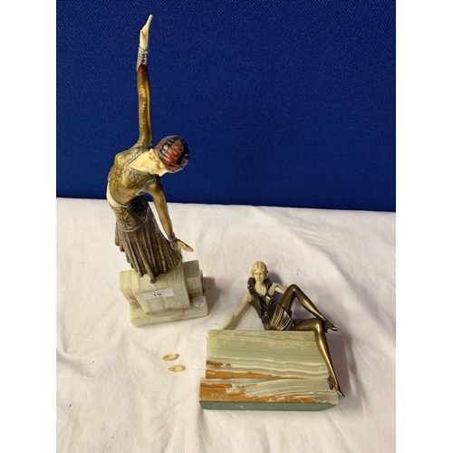 19 - A PAIR OF 1920S STYLE LADIES MOUNTED ON MARBLE PLINTHS (HANDS A/F ON ONE MODEL)