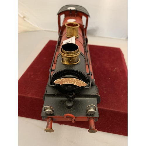 207 - A RED TINPLATE MODEL OF A 'GREAT WESTERN RAILWAY' TRAIN