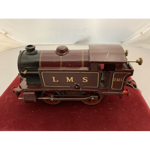 211 - A MODEL HORNBY TRAIN WITH BOX