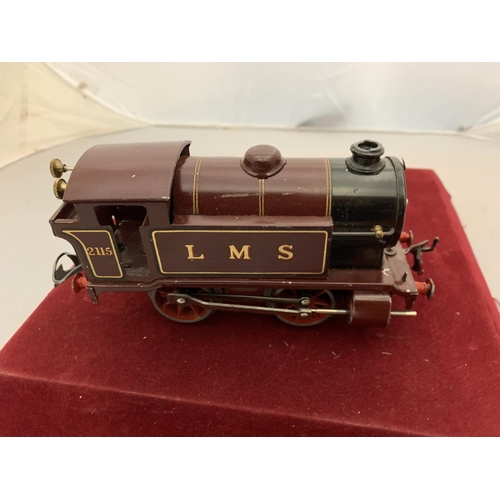 211 - A MODEL HORNBY TRAIN WITH BOX