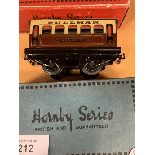 212 - A COLLECTION OF FOUR HORNBY MODEL TRAIN PASSENGER CARRIAGES