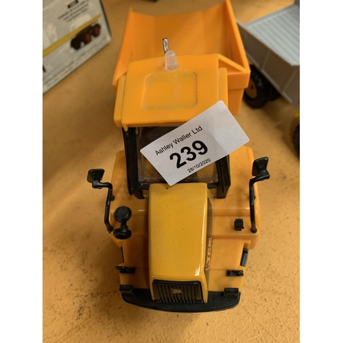 239 - A PAIR OF DUMPER TRUCKS TO INCLUDE A JCB