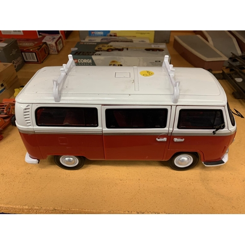 244 - A VOLKSWAGEN TYPE TWO CAMPERVAN BY DICKIE TOYS