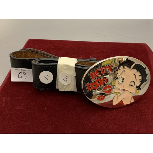 63 - A LEATHER 'BETTY BOOP' BELT