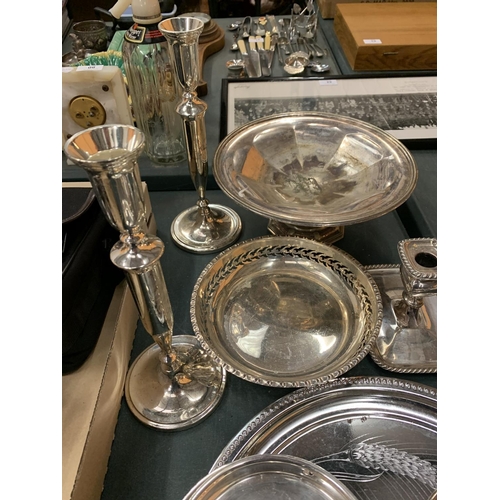 97 - A QUANTITY OF SILVERPLATE TO INCLUDE THREE CANDLESTICKS