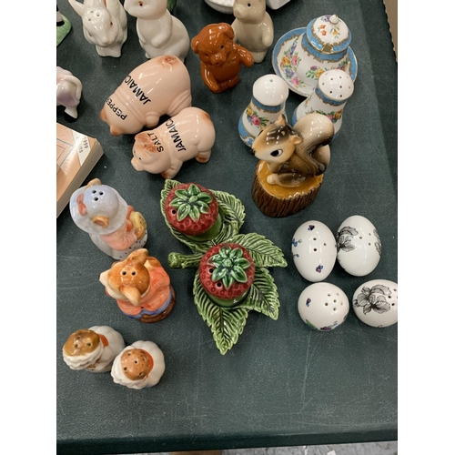 99 - A LARGE QUANTITY OF COLLECTABLE SALT AND PEPPER SETS