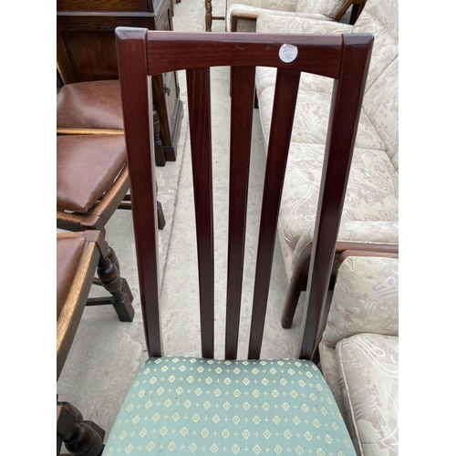 1890 - A MORRIS FURNITURE & CO EXTENDING DINING TABLE, SIX CHAIRS AND AN OPEN BOOKCASE