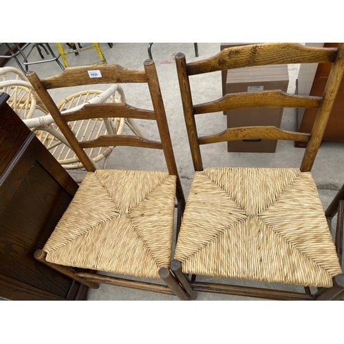 1935 - A SET OF SIX 18TH CENTURY STYLE RUSH SEATED LADDERBACK DINING CHAIRS