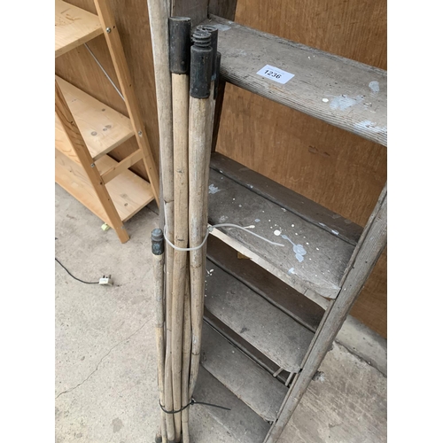 1236 - A VINTAGE NINE RUNG STEP LADDER WITH A SET OF VINTAGE DRAINING RODS