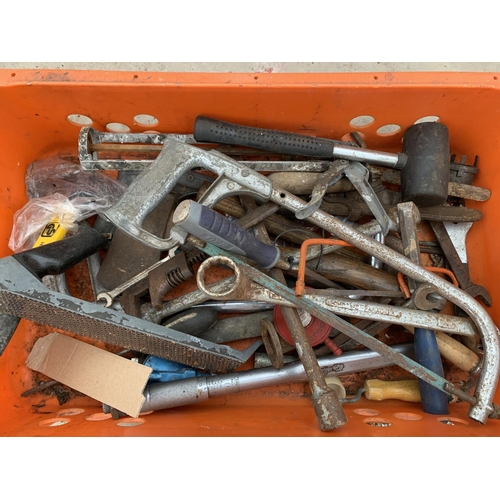 1300 - A QUANTITY OF VARIOUS HAND TOOLS TO INCLUDE SPANNERS, MALLET ETC.