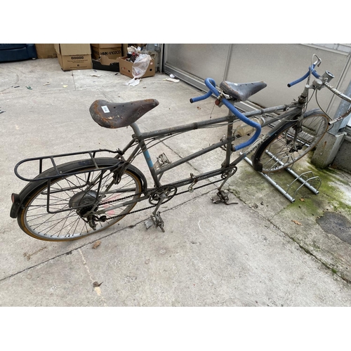 1514 - A VINTAGE MACLEANS TANDAM BICYCLE AND A BICYCLE STAND