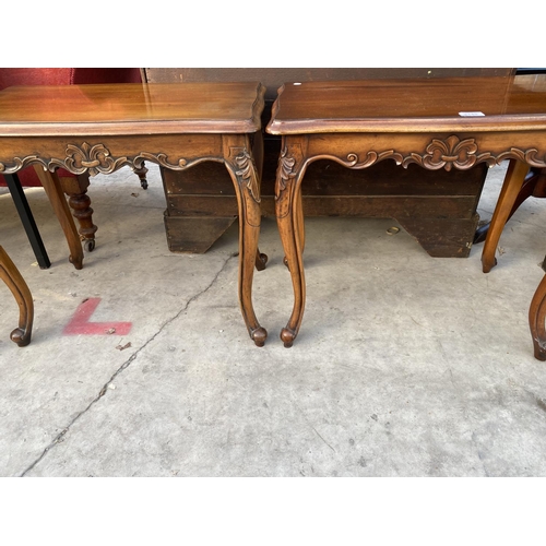 2143 - A PAIR OF VICTORIAN MAHOGANY STYLE OCCASIONAL TABLES