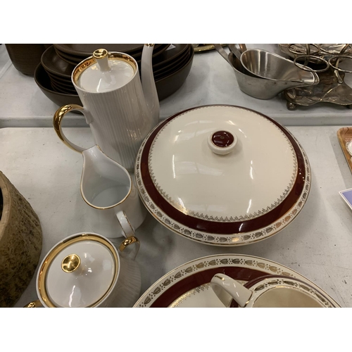 149 - A SELECTION OF CHINA TO INCLUDE ROYAL ALBERT, DUCAL ETC