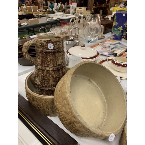 150 - A GROUP OF WILSTONIA POTTERY TO INCLUDE A JUG AND FOUR BOWLS