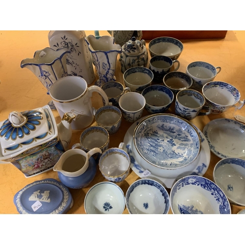 199 - A LARGE QUANTITY OF BLUE AND WHITE CERAMIC WARE TO INCLUDE A 'SADLER' TEAPOT