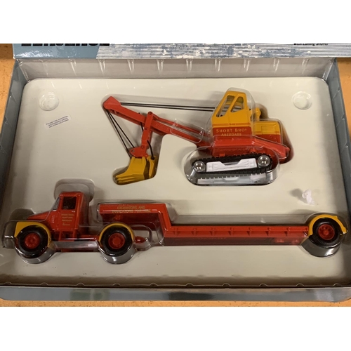 252 - A CORGI CLASSIC SHORT BROS SCAMMELL HISHWAYMAN LOW LOADER AND SHOVEL