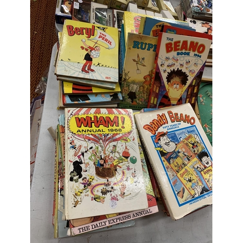 311 - A GROUP OF VINTAGE ANNUALS TO INCLUDE OUR GIRLS, RUPERT, THE BEANO AND A PIN FOOTBALL GAME