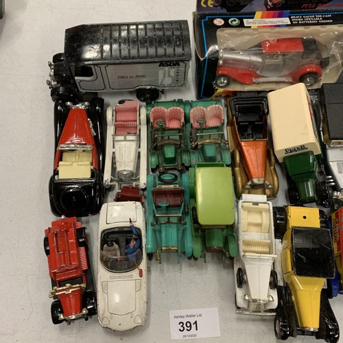 391 - A GROUP OF DIE CAST MODEL VINTAGE CARS SOME FOR SPARES