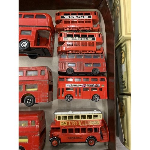 408 - AN ASSORTMENT OF MODEL LONDON BUSES