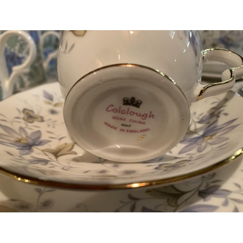 1003 - A COLLECTION OF VARIOUS BLUE AND WHITE TEA WARE TO INCLUDE COLCLOUGH ETC