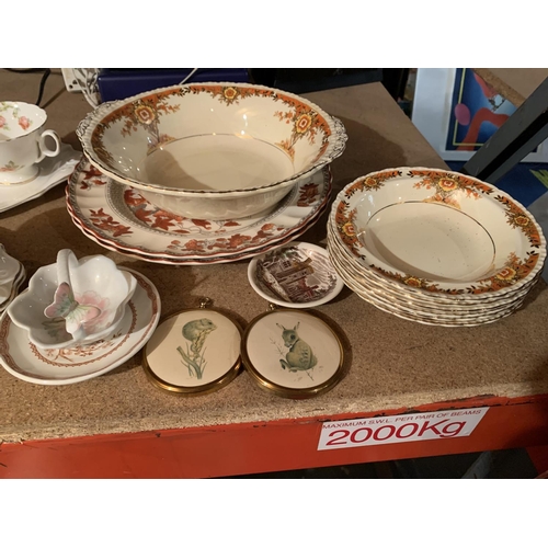 843 - A QUANTITY OF CERAMICS TO INCLUDE BLUE AND WHITE, FOUR CUP AND SANDWICH SETS AND SPODE PLATES ETC