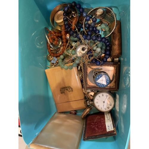 927 - AN ASSORTMENT OF JEWELLERY AND CASES TO INCLUDE A POCKET WATCH