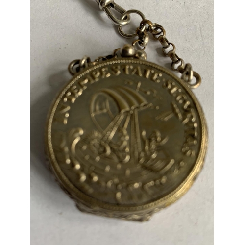 615 - A WHITE METAL POSIBBLY SILVER CHAIN WITH A LOCKET STYLE PURSE IN THE FORM OF A COIN