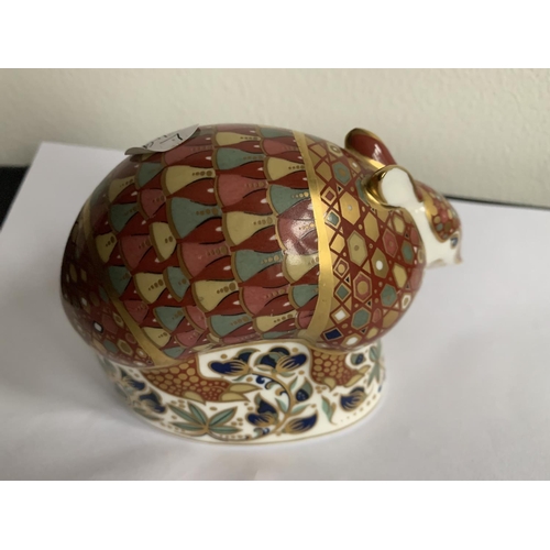 753 - A ROYAL CROWN DERBY ARMADILLO WITH WHITE METAL STOPPER