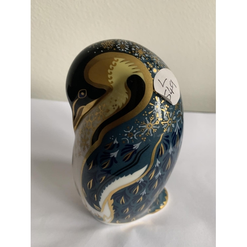 754 - A ROYAL CROWN DERBY PENGUIN WITH WHITE METAL STOPPER