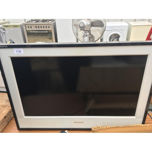 1739 - A SONY BRAVIA 32